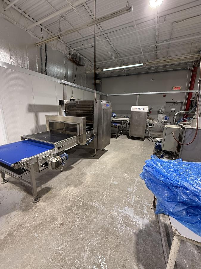 Used TRIVI  DOUGH LAMINATING WITH MARGARINE / BUTTER APPLICATION