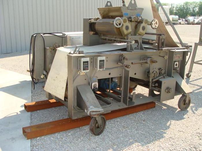 Used werner lahara 24" extruder
