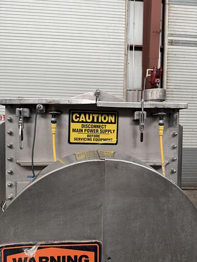 Used LOWE RIBBON BLENDER