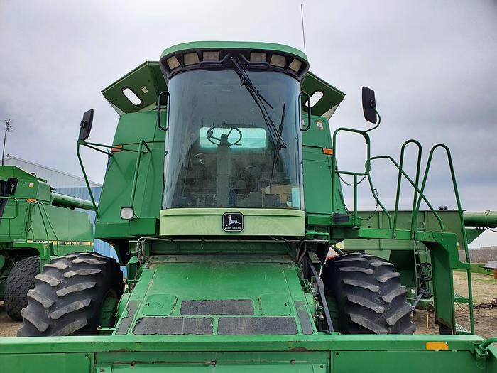 Used John Deere 9610 Combine