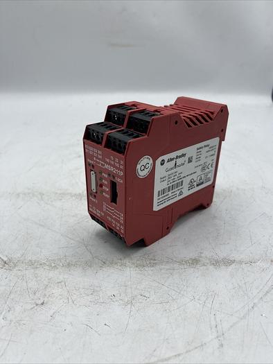 Used Allen Bradley Guardmaster Safety Relay 440R-H23177 Ser B MSR221P SAME DAY SHIP!