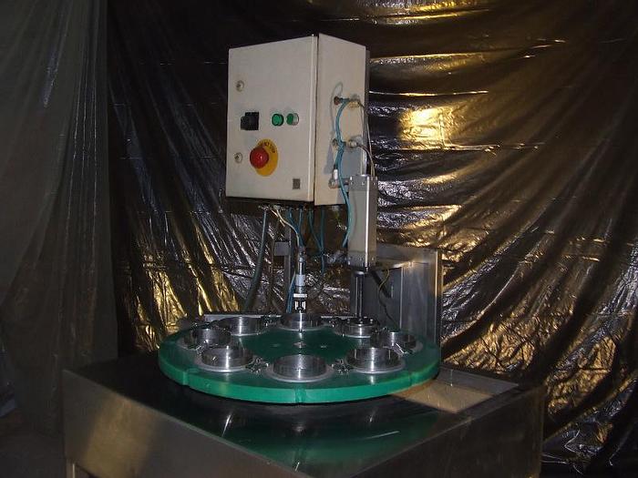 Used Półautomatyczna, pneumatyczna krajalnica do jabłek na części