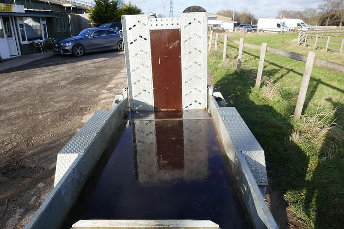 Used INDESPENSION 2.7T