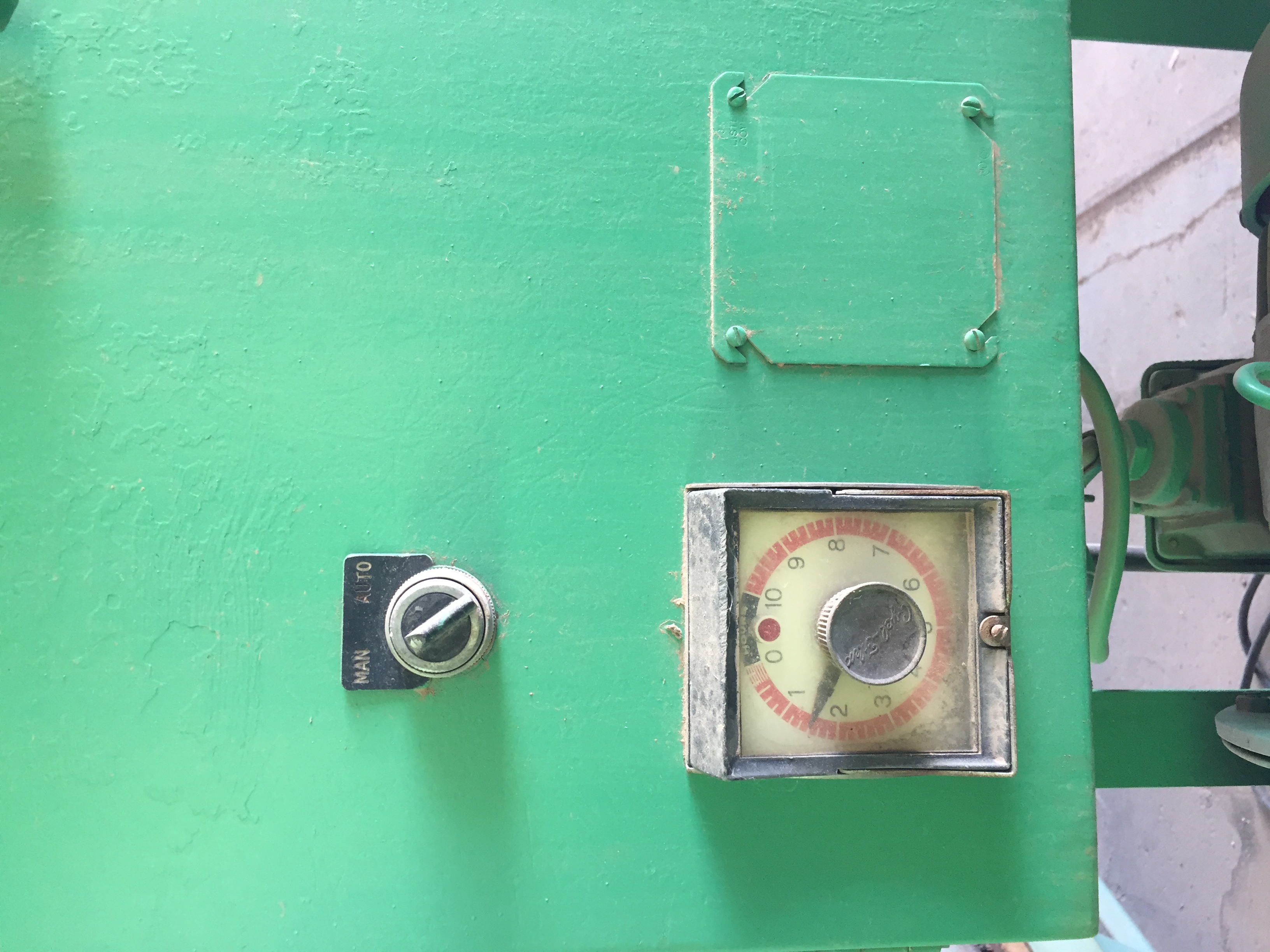 Used Ultramatic Vibratory Finisher