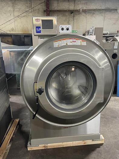 Used 2018 MILNOR 140lb WASHER