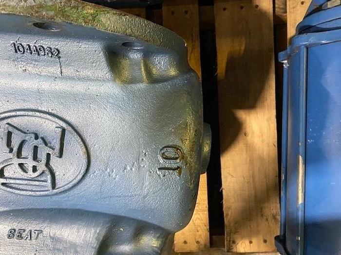 Used DEZURIK 10" PNEUMATIC VALVE S/S