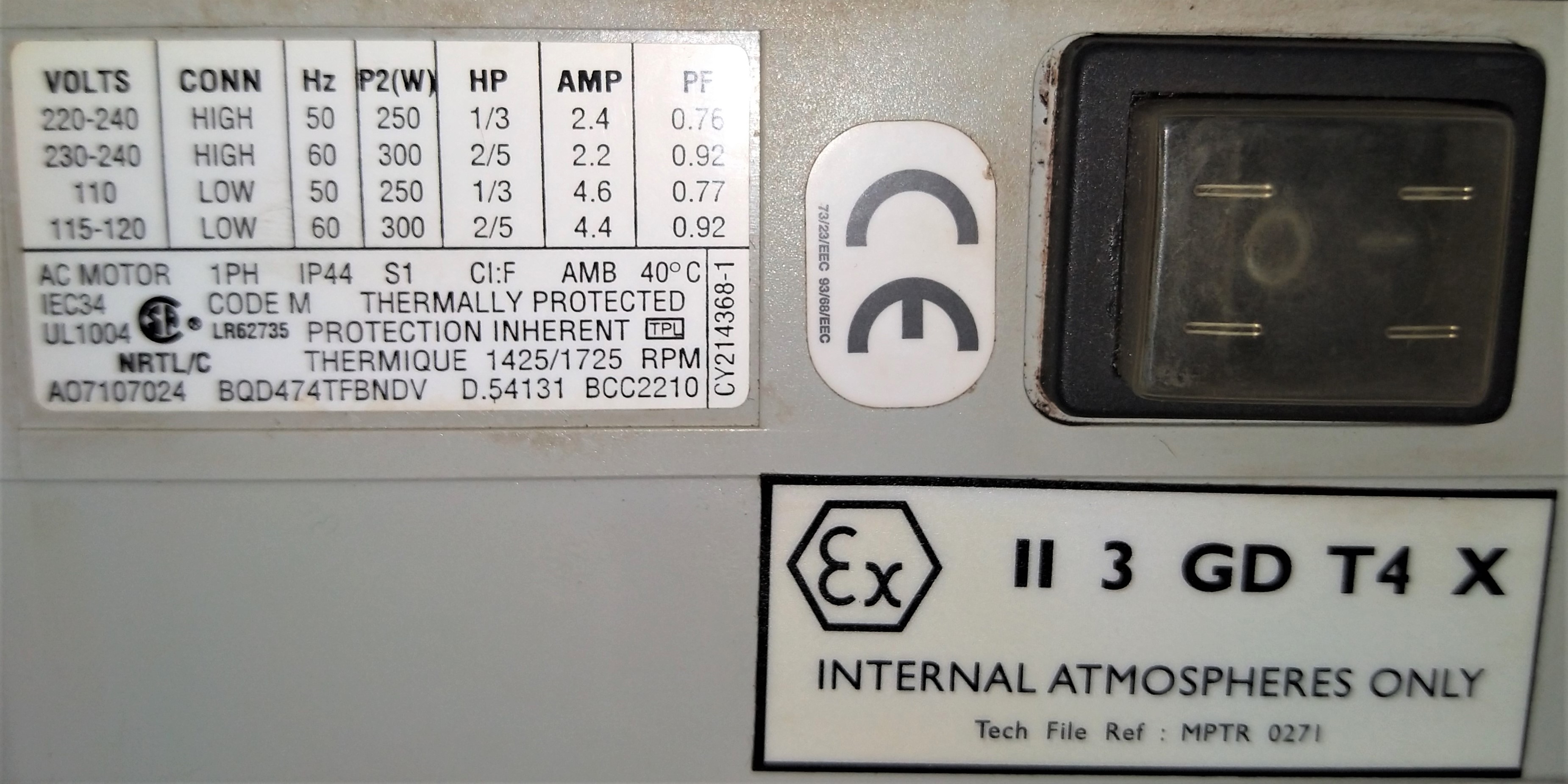 Used Sold Edwards RV5 Rotary Vacuum Pump 4.1 CFM at Chemistry RG