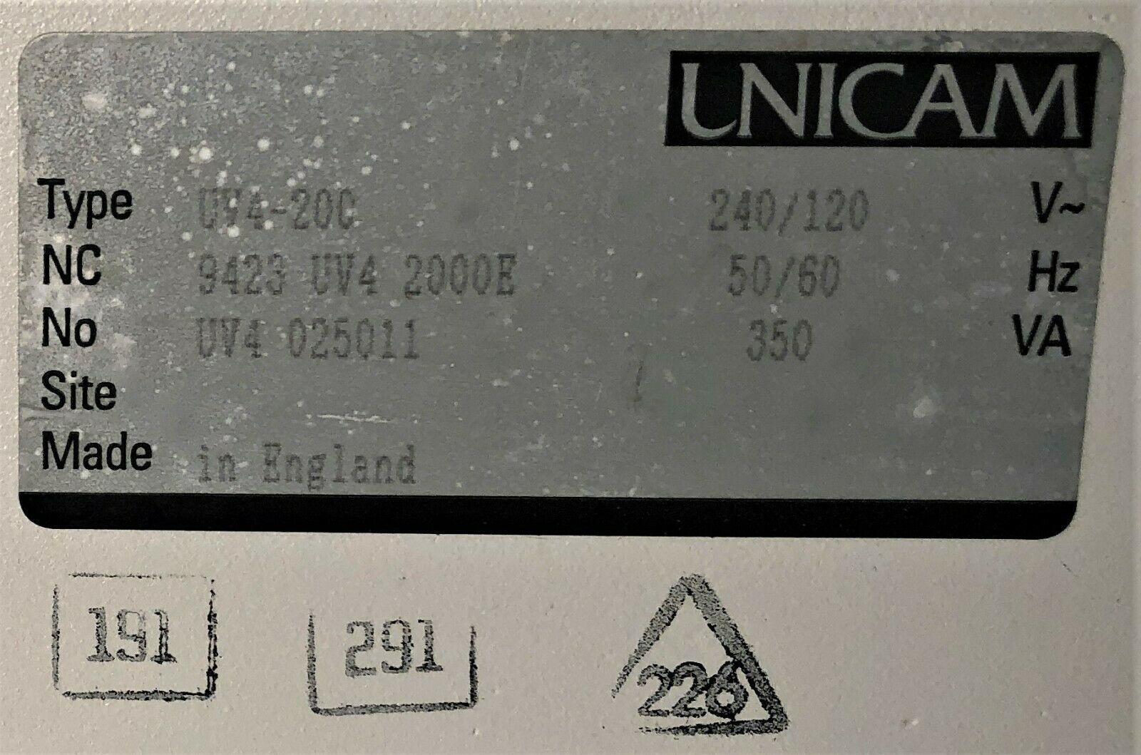Used ATi Unicam UV4-200 UV-Visible Spectrophotometer (190 to 900nm) - FOR PARTS