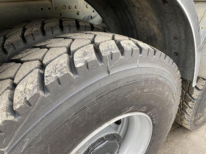 Usato 2001 MERCEDES ACTROS 4143