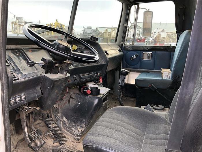 Used 1996 Volvo Water Truck