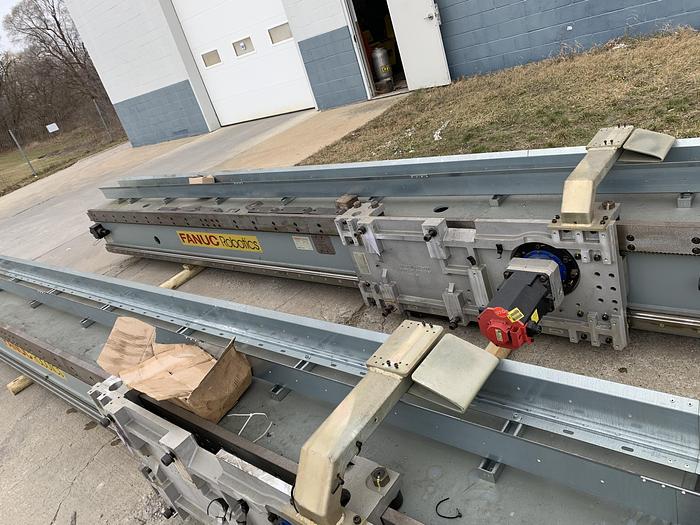 Used FANUC M710iC/70T GANTRY ROBOTIC SYSTEM, R30iA, 8' TALL RAIL X 11'6" OF TRAVEL