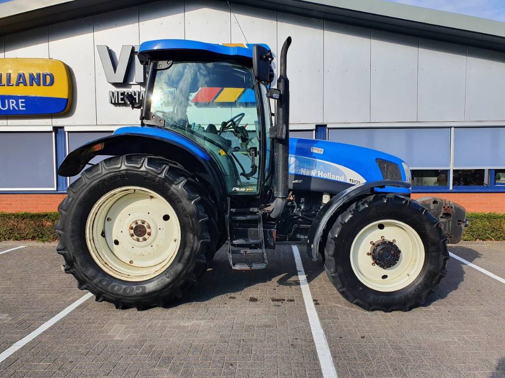 Gebruikt 2006 New Holland TS 135 A