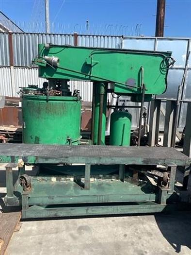 Used 250 GALLON MYERS DUAL SHAFT MIXER