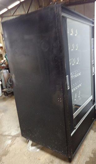 Used Cabinet, Snack Vending Machine, (6) Shelves, (45) Products #C742961