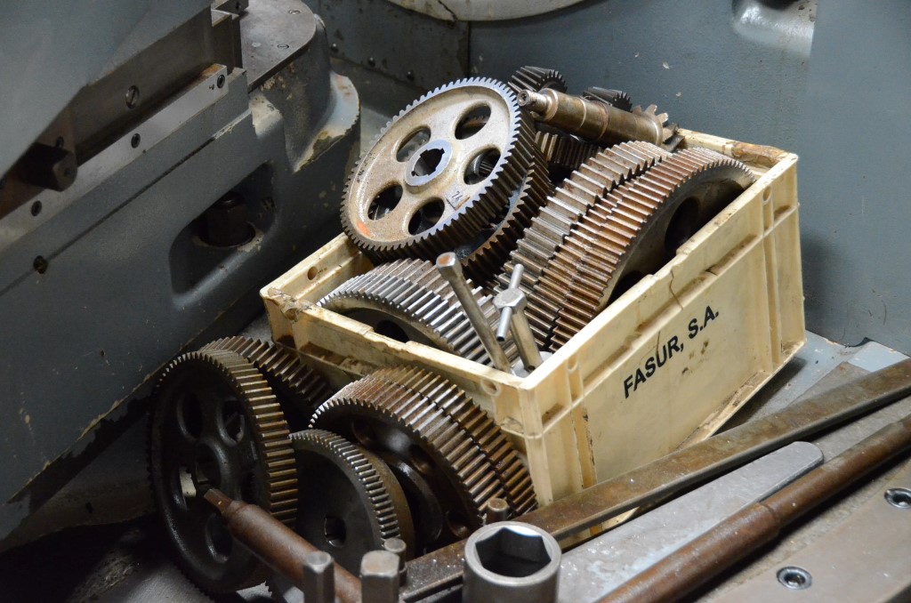 Usado 1979 OERLIKON SKM 1 Talladoras de grupos conicos #7151