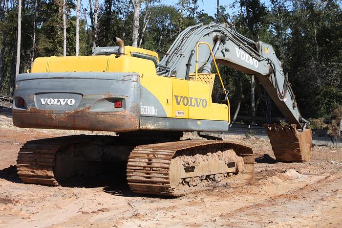Used VOLVO Excavator EC330B LC