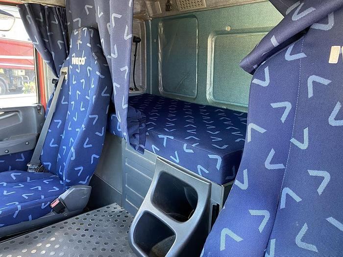 Usato 2010 IVECO TRAKKER 500 CON SEMIRIMORCHIO VASCA