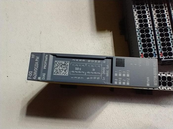 Used 9 lot Siemens 6ES7136-6DB00-0CA0 Analog input module plc GHB6C1