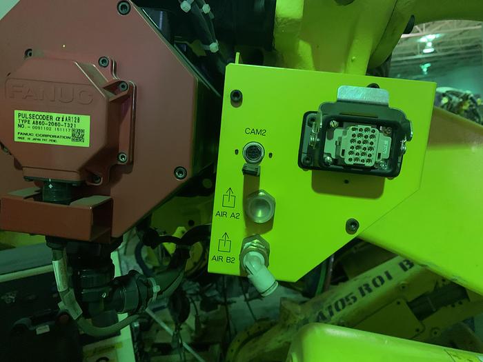 Used FANUC R2000iC/125L 6 AXIS CNC ROBOT WITH R30iB CONTROLLER, IR VISION, 125KG X 3,100 MM H REACH