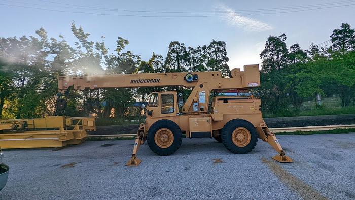 Used Broderson 30,000-Lb Capacity Crane RT-300-B