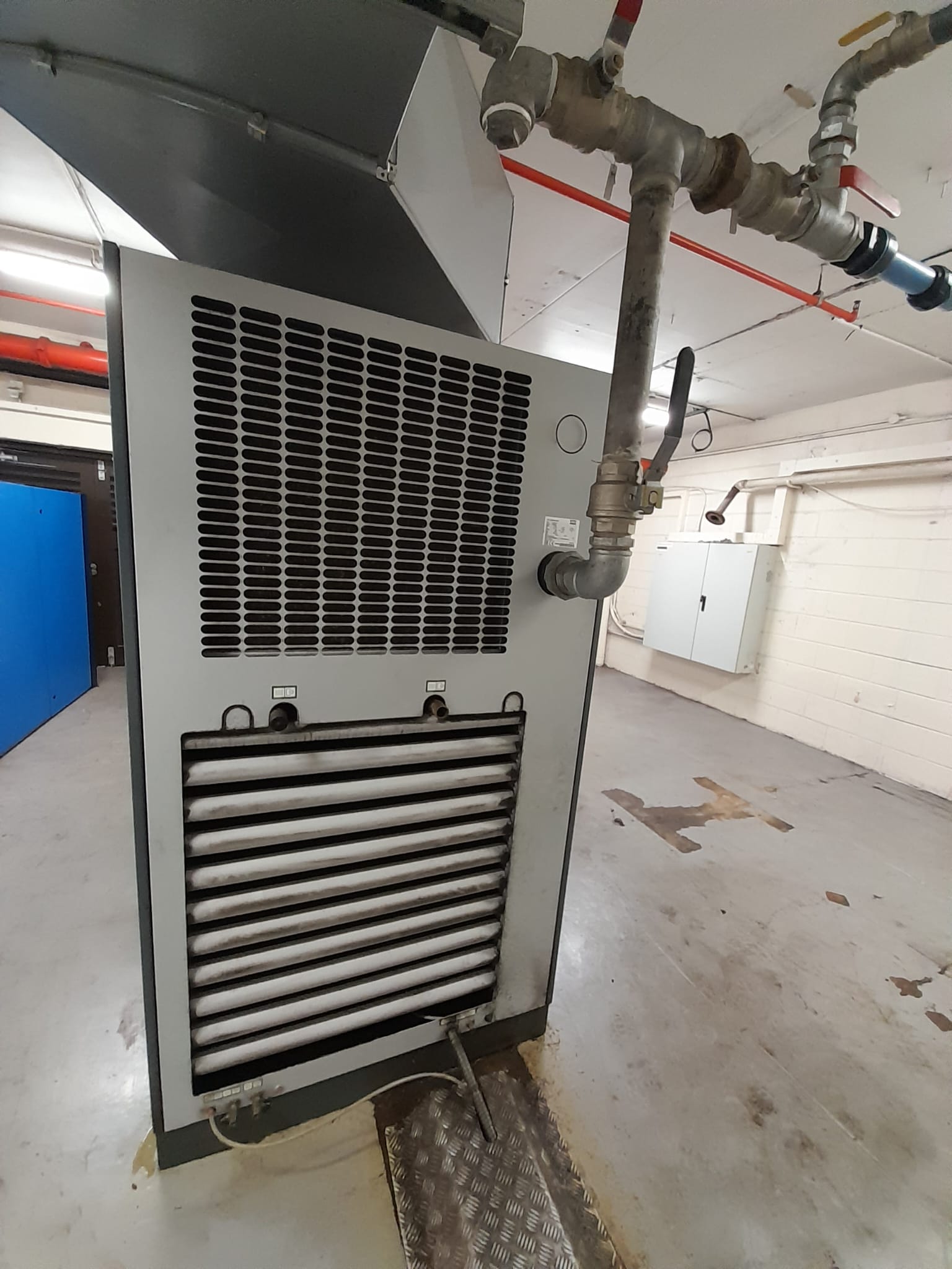 Used 2016 Atlas Copco GA75 VSD FF c/w Built in Air Dryer