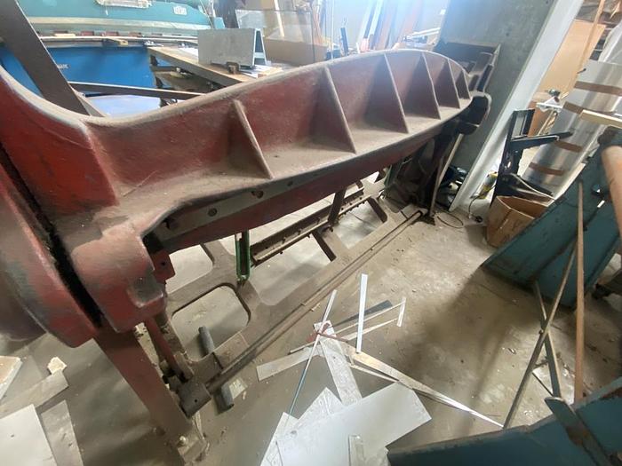 Used FJ Edwards 6ft Manual Shears