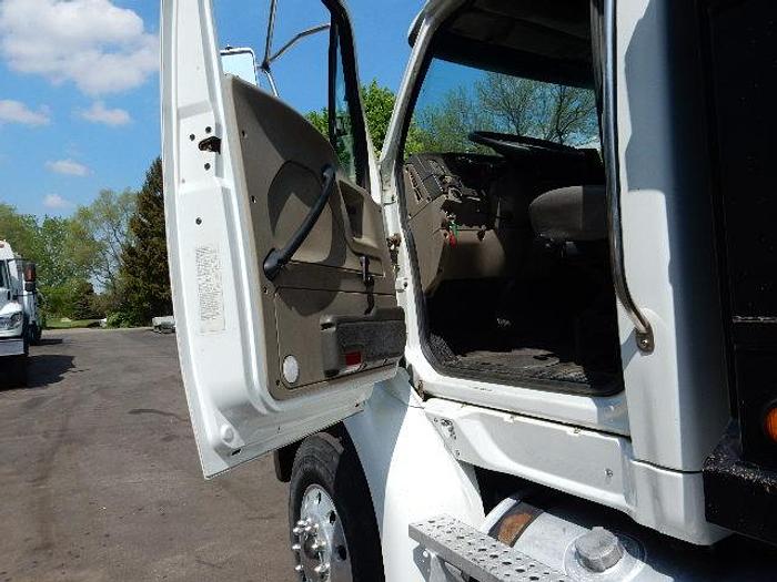 Used 2008 Sterling 9513