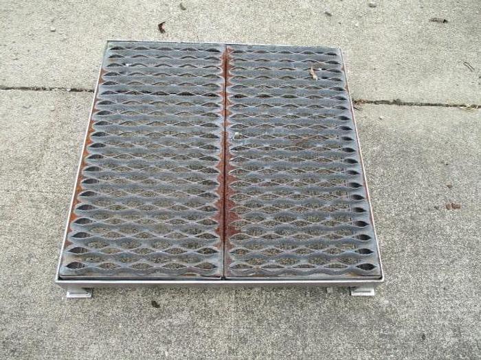 Used Work Platform; 24"x24"