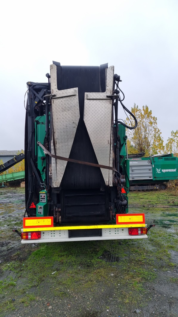 Used Trommelsiebmaschine Komptech MAXX