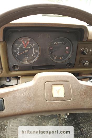 Used 1983 TOYOTA  Dyna BU30 300 6 tyres truck.