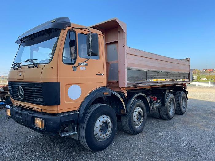 Gebruikt 1989 MERCEDES SK 3335 8X4 KIPPER
