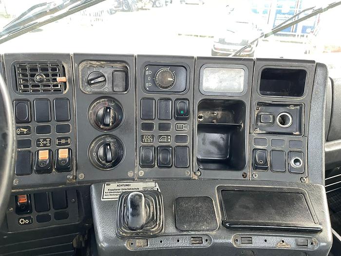 Used 1995 SCANIA 113 6X4 TYPER
