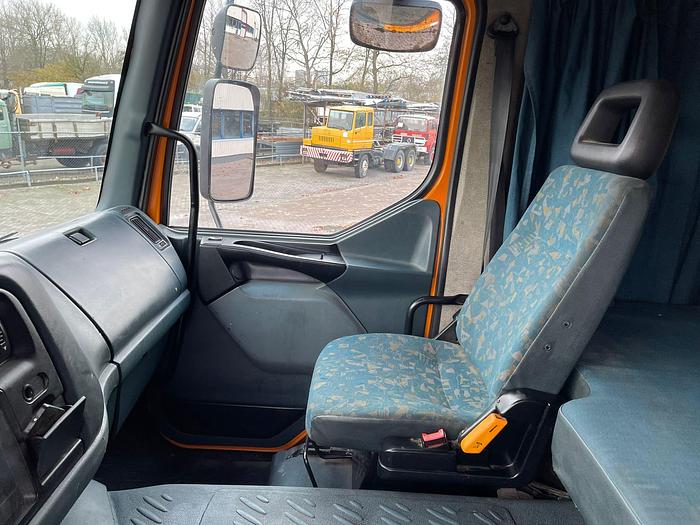 Used 1999 RENAULT PREMIUM 385 6X2 EUR2 10 tyres