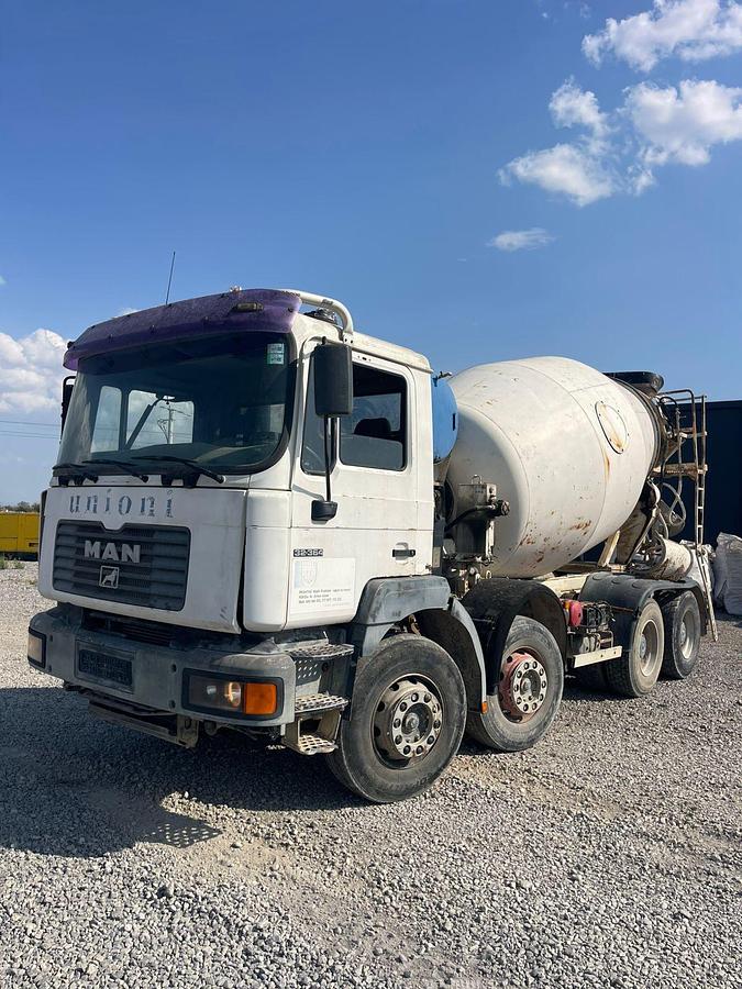 Used 2001 MAN 32.364 8x4 full steel