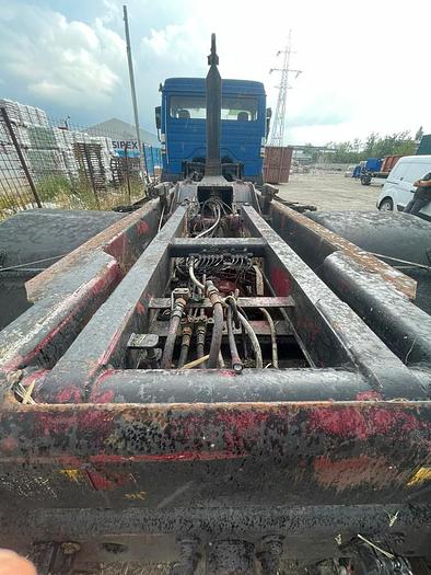 Gebruikt 1995 Mercedes Benz 1824 4x2 full spring