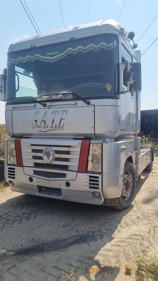 Used 1998 renault 480, automatic