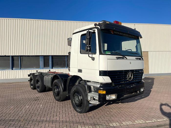 Used 1999 Mercedes Actros 4140 8x4 chassis /full steel/ 13 tons axel /manual gear