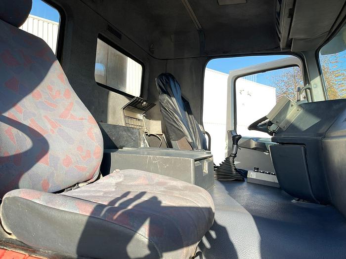 Used 1999 Mercedes Actros 4140 8x4 chassis /full steel/ 13 tons axel /manual gear