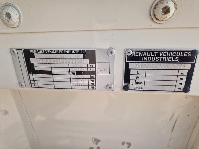 Used 1991 Renault R385 / R357 6x4 chassis full steel