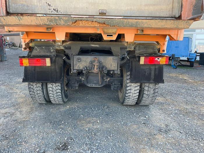 Gebruikt 1989 MERCEDES SK 3335 8X4 KIPPER