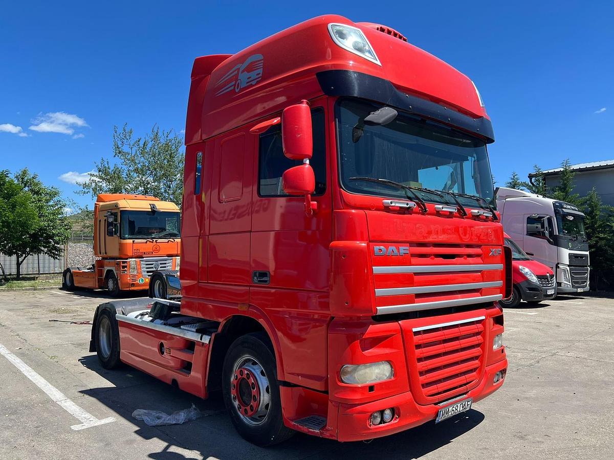 Used 2011 DAF XF 105.460, manual gear , eur5