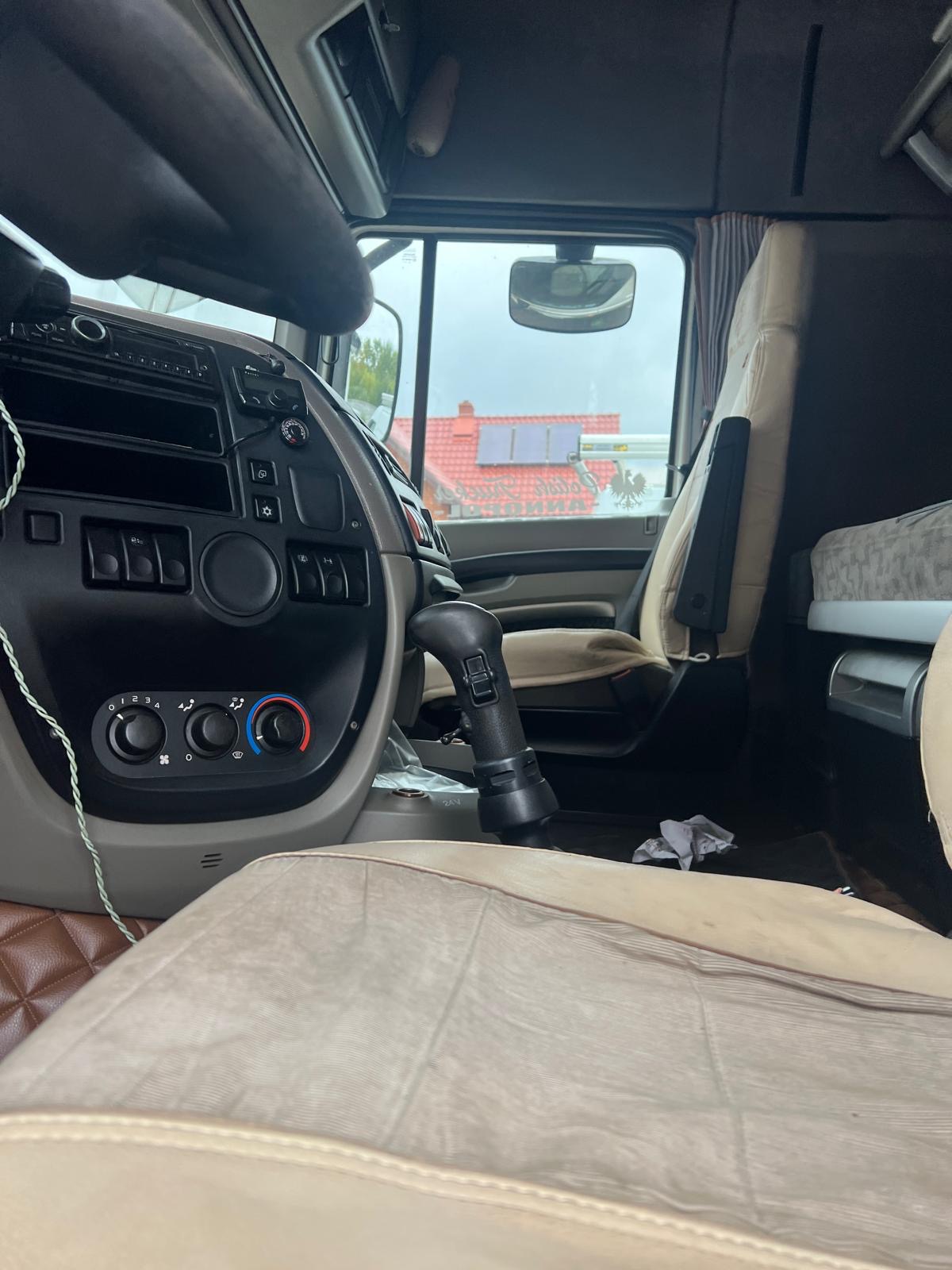 Used 2008 daf 105 XF , eur 5 , manual gear