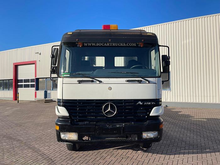 Used 1999 Mercedes Actros 4140 8x4 chassis /full steel/ 13 tons axel /manual gear