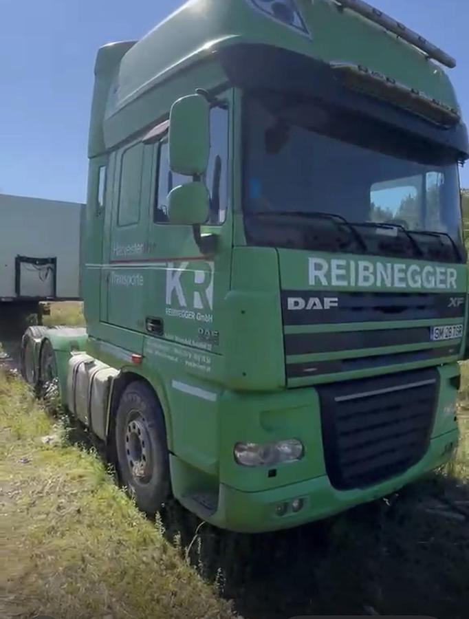 Used 2012 DAF  XF 105.460 6x2 , manual , eur5
