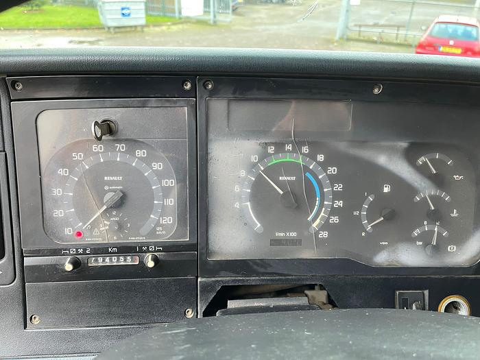 Used 1999 RENAULT PREMIUM 385 6X2 EUR2 10 tyres