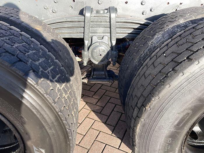 Used 1999 Mercedes Actros 4140 8x4 chassis /full steel/ 13 tons axel /manual gear