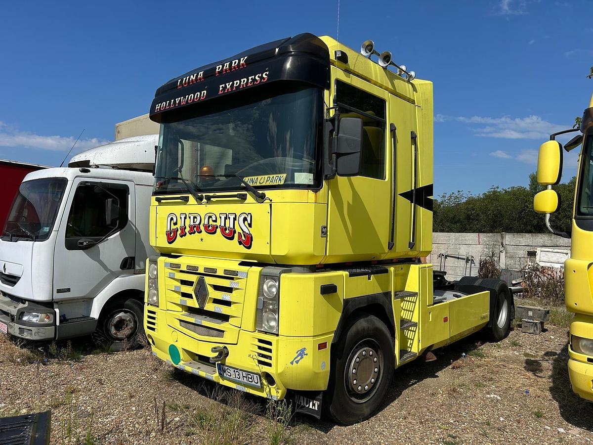 Used 2000 Renault Magnum 480 , mack engine, manual gear