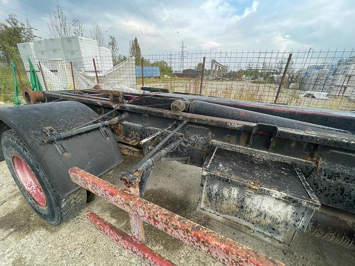 Gebruikt 1995 Mercedes Benz 1824 4x2 full spring