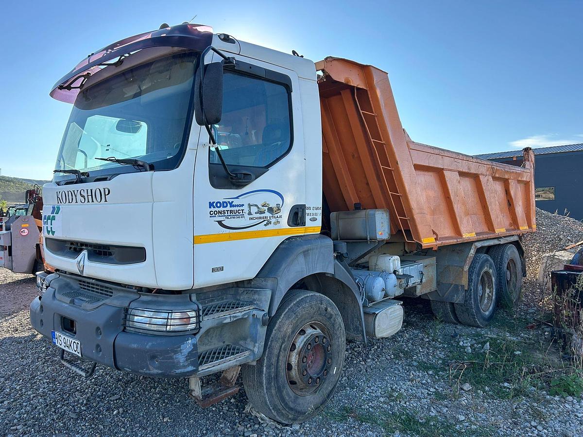 Used 1998 RENAULT  KERAX 300.26 6x4 kipper