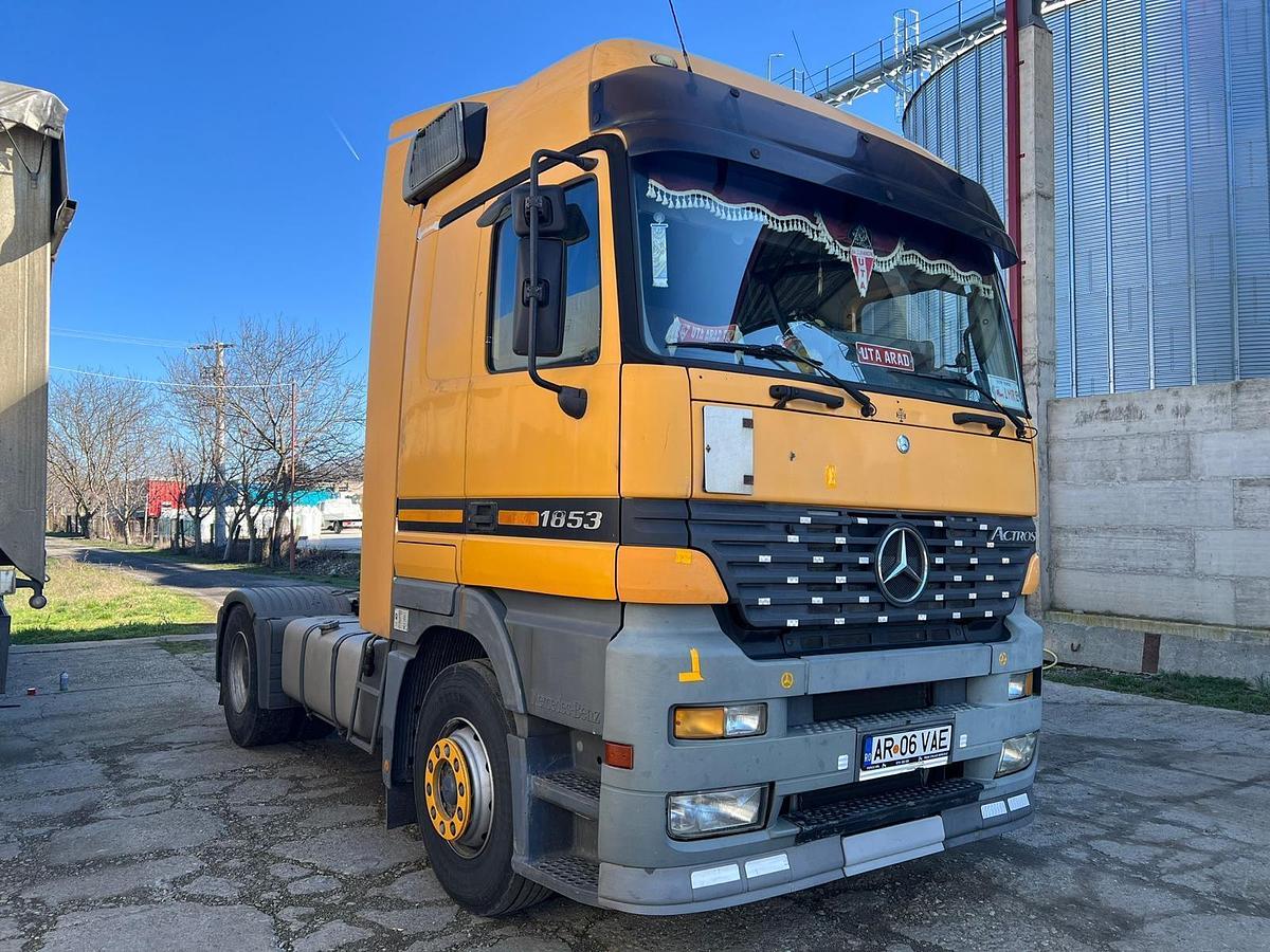 Used 1999 Mercedes-Benz 1853, V8 , 3 peadls, EPS